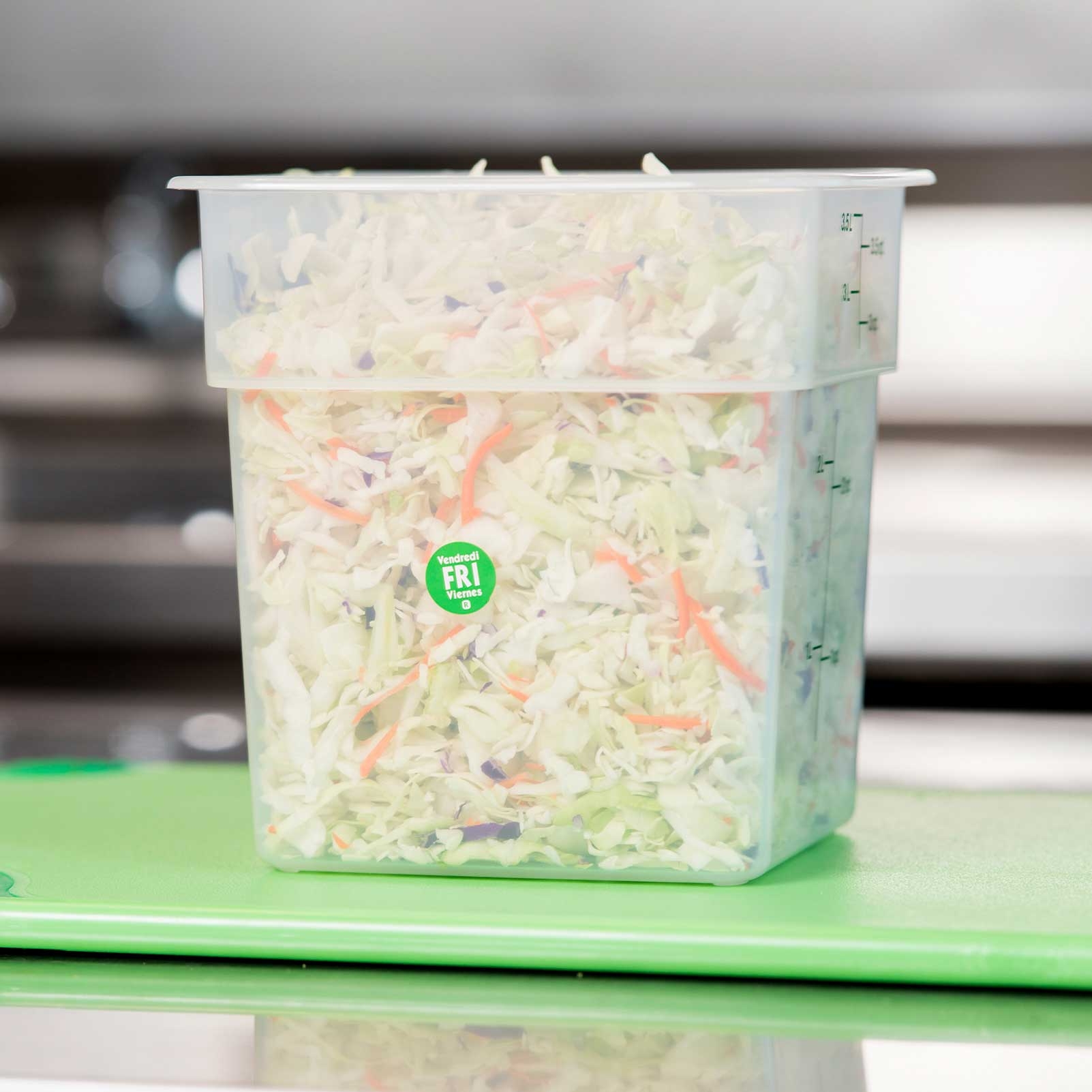 National Checking Company Dateit Green Trilingual Removable Label - Friday, 0.75 inch Circle -- 2000 per case.