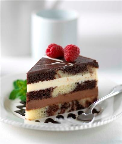 The Original Cakerie Super Size Tuxedo Truffle Mousse Dessert Cake -- 2 per case.