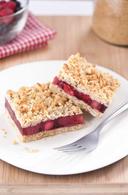 The Original Cakerie Triple Berry Crumble Dessert Bar -- 2 per case.
