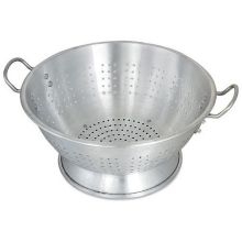 Alegacy Aluminum Economy Colander, 11 Quart Capacity.