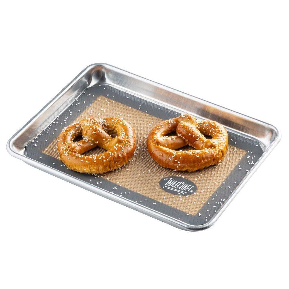 Product gallery 440759651